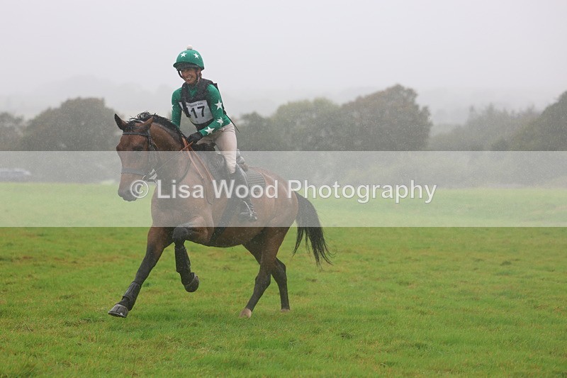 3E7A1883 - Class 4: 80cm: Box