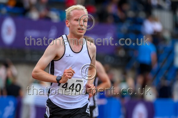 Sen25SUN-929328 - Track Male