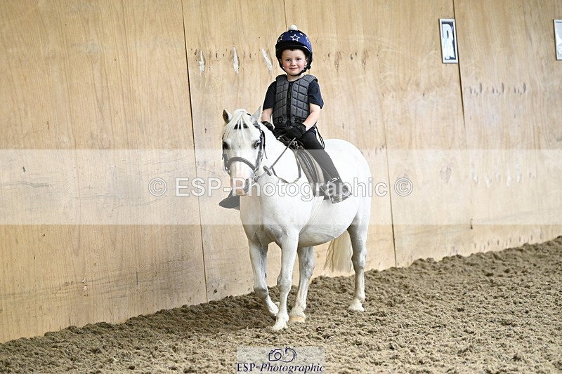 240728B-142325-00522 - Theo and Gemma's Groups Indoor