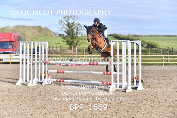 BPP_1669 - CLASS 18 SUN Senior Newcomers/ 1.10m Open