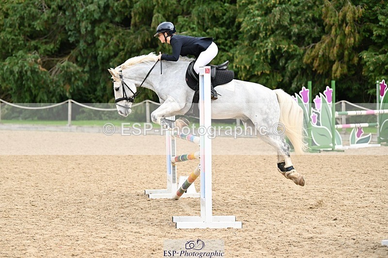 230930-122949-00493 - Cls 5 Pony Foxhunter & 1.10m Open
