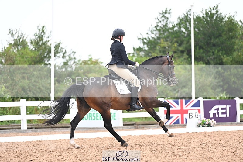 240815A-101129-00030 - 227-Stephanie.Rapley-Jay-Jay