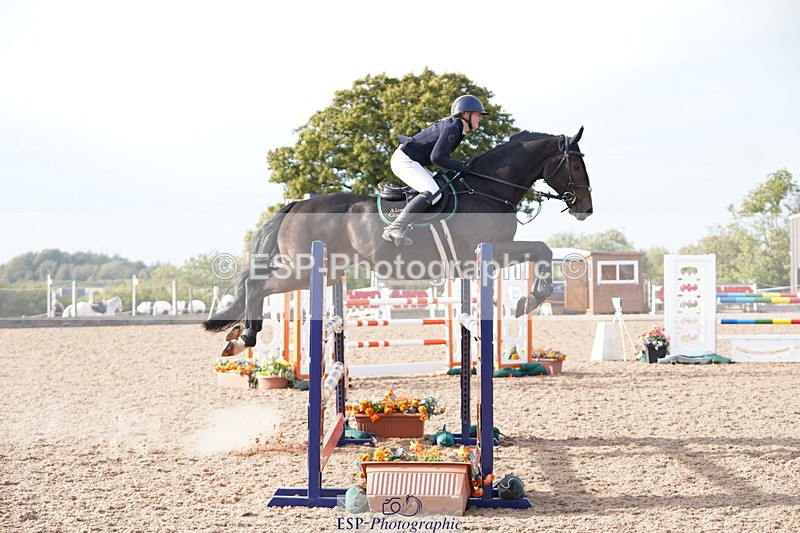 241005A-161402-05169 - SAT Cls 12 Snr Fox & 1.20m Open