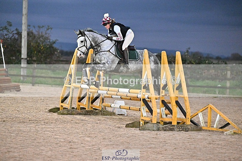 241110-164221-01471 - 90-95cm Arena Eventing