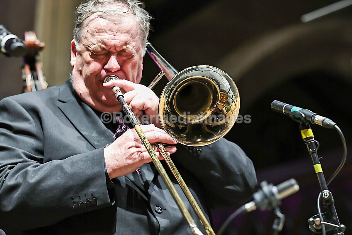JAZZ 2024-591