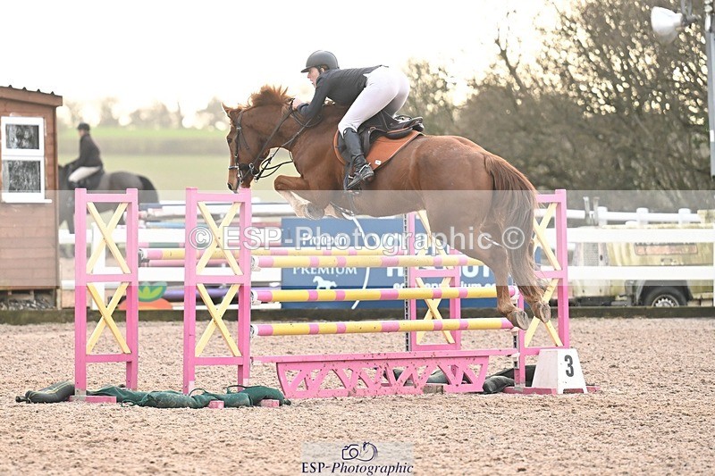 251206-140016-01225 - Cls 13 Snr Foxhunter and 1.20m