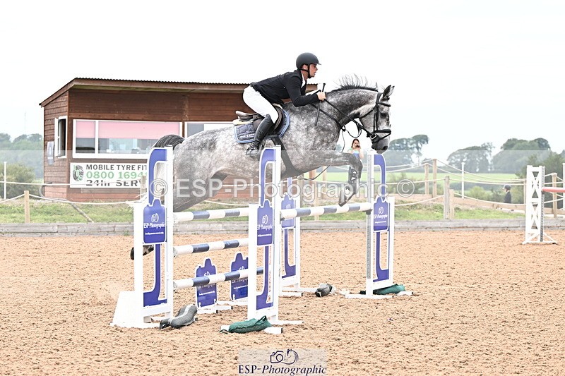 240828A-155107-01216 - Cls 5 Snr Foxhunter and 1.20m Open