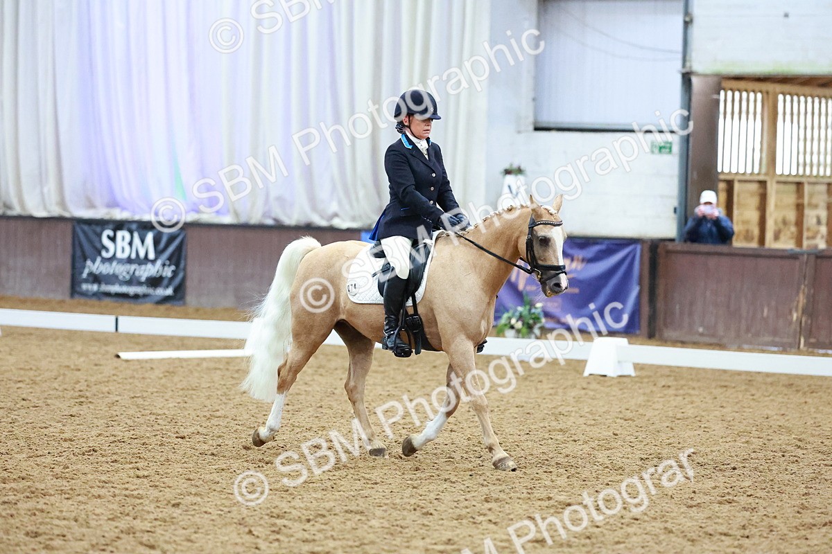 SBM_004272 - Class 12 - E2 Championship - 14.50-15.53