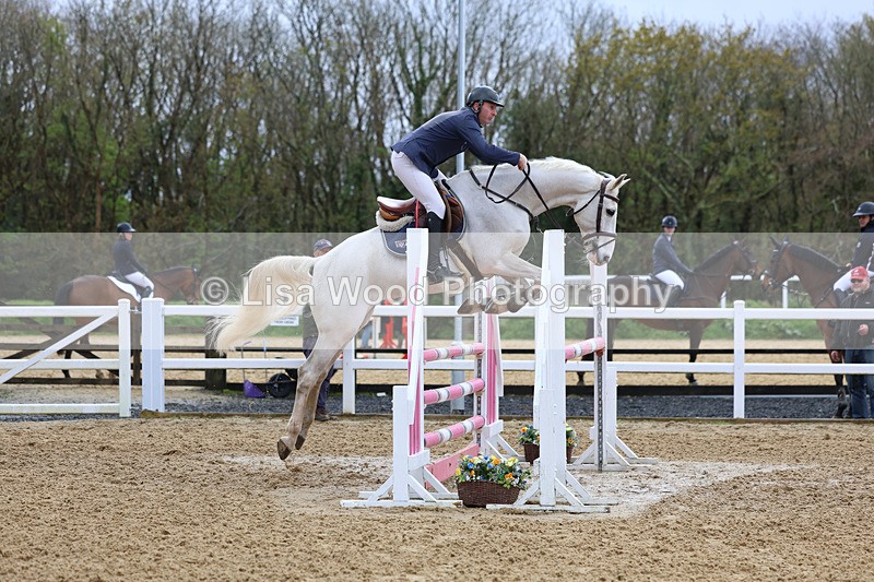 3E7A1823 - Class 7: Senior Newcomers/1.10m open