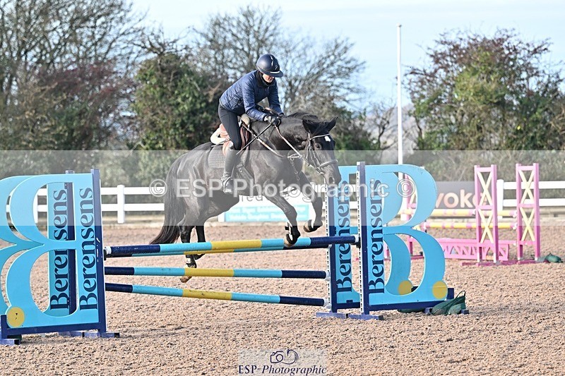 251126-093302-00040 - Cls 0 + 1, Clear Round, British Novice and 90cm