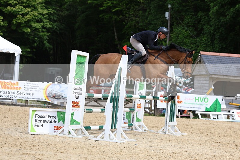 3E7A9251 - Class 7: Senior 1.05m
