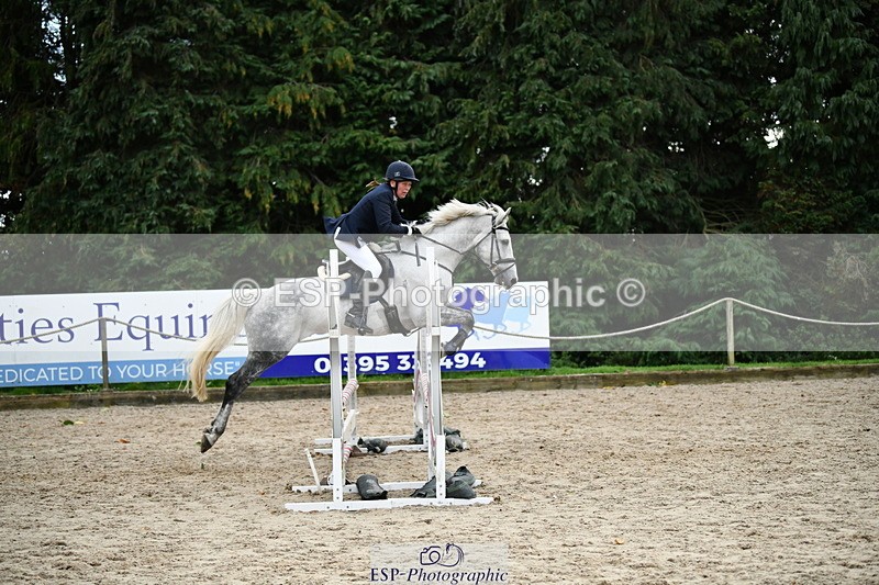 251004A-165528-02293 - Classes 10 & 11 80cm