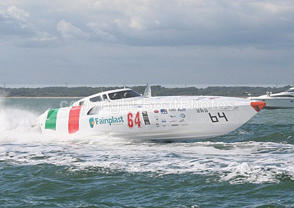 050828 COWES TORQUAY POWERBOAT RACE IMG_2317 - 2005 Photos