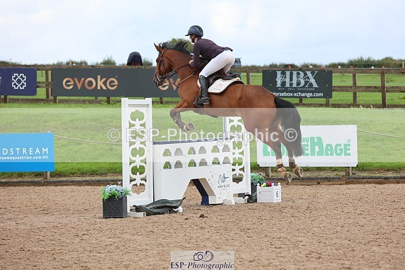 250911-122459-01445 - Cls 3 Snr Foxhunter