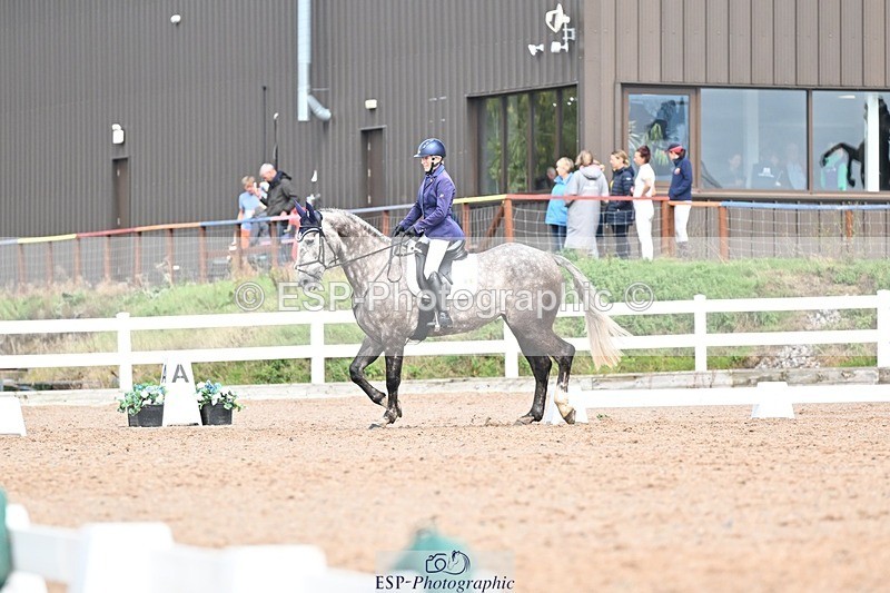 250907-133309-08523 - 008-Caroline.LynchHio.Easter.Rose