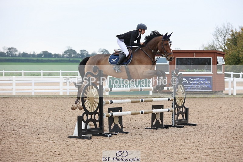 241101A-120631-01627 - FRI Cls 5 Newcomers and 1.10m Open