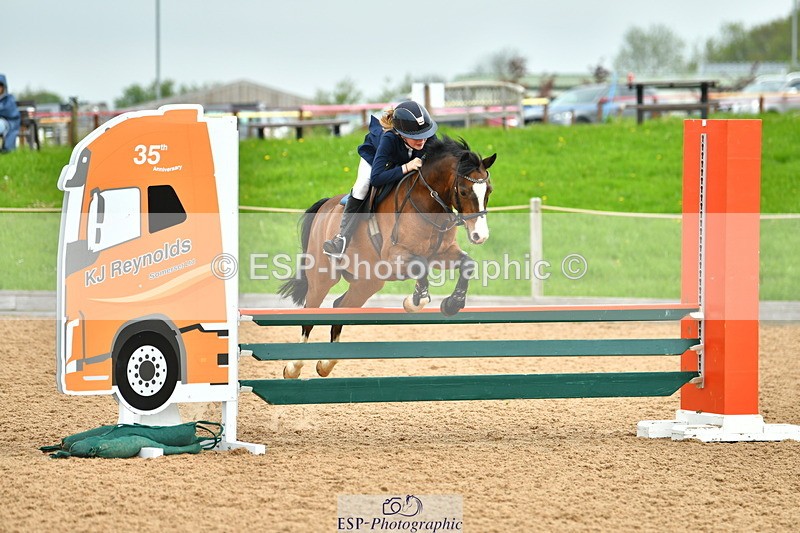 230513A-100336-00261 - Cls 12 Cats & Pipes Champ Quali