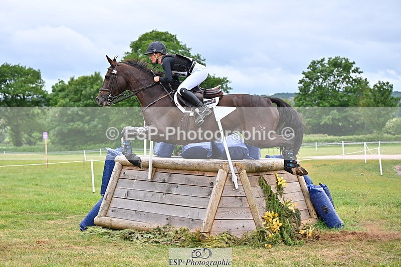 250524A-134008-10976 - B-379-Kelli.Frewin-HIDDEN.GOLD