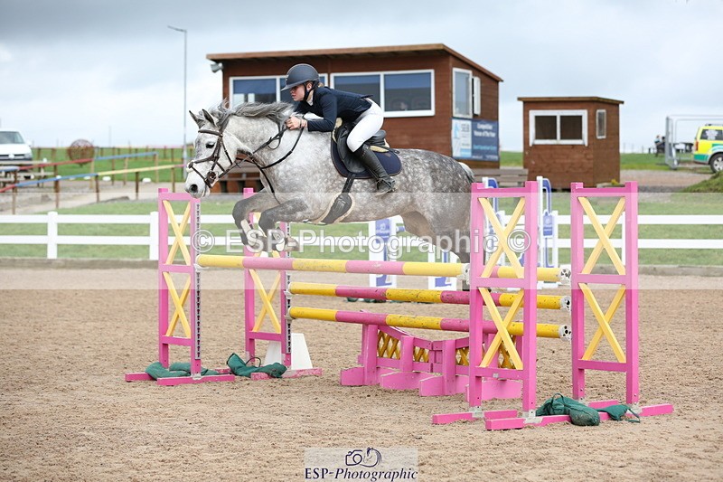 240211A-122600-02686 - Cls 6 Pony Foxhunter & 1.10m Open