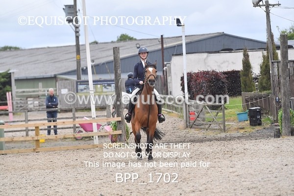 BPP_1702 - FRI CLASS 4 Senior Newcomers/ 1.10m Open