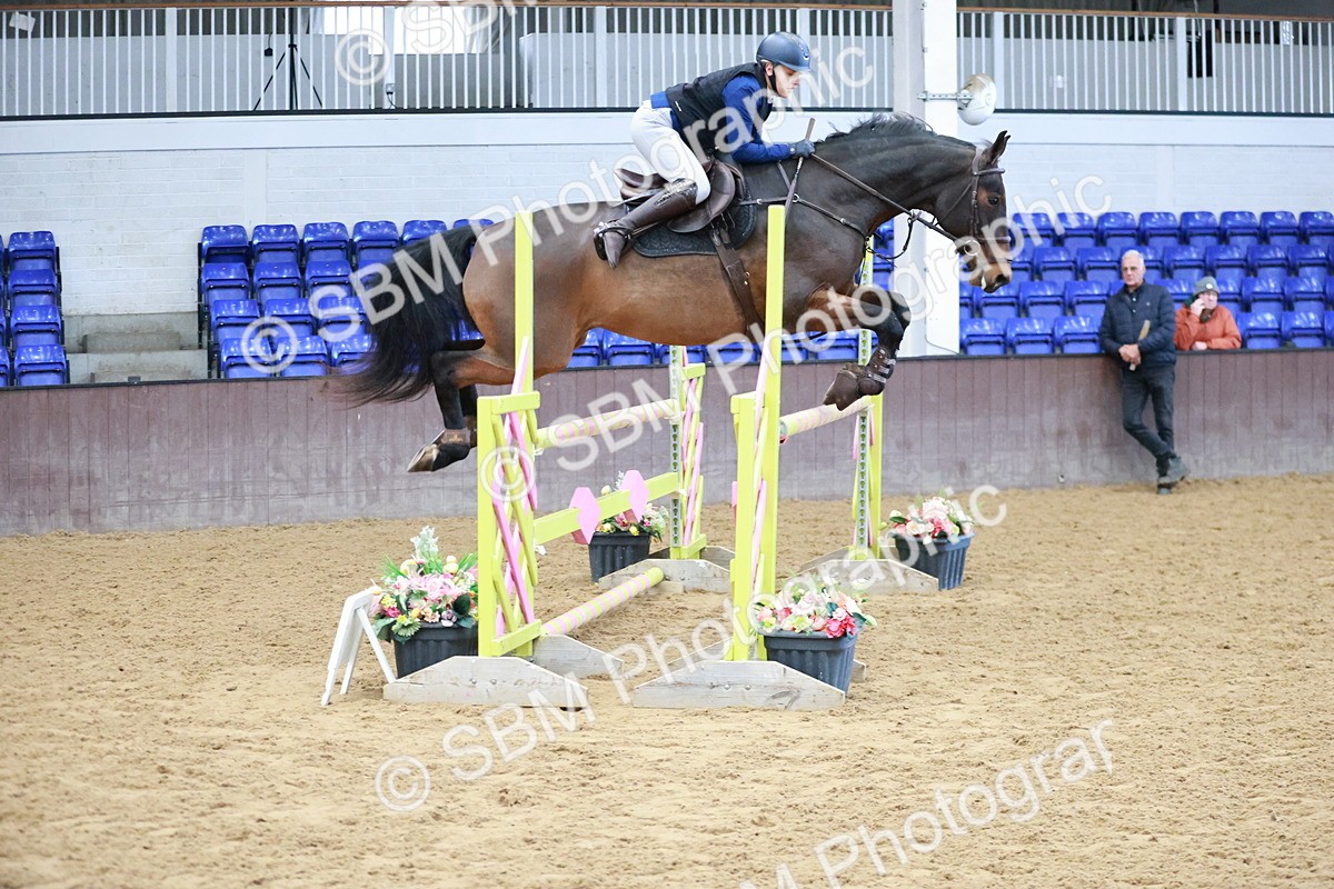 SBM_004000 - Class 11 - Senior Newcomers - 1.10m