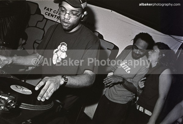 20 j-rocc  kwasi - Friends-&-Family @ the-roadhouse 07.02.04