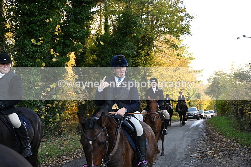 WJ6_9808 - Walk Home