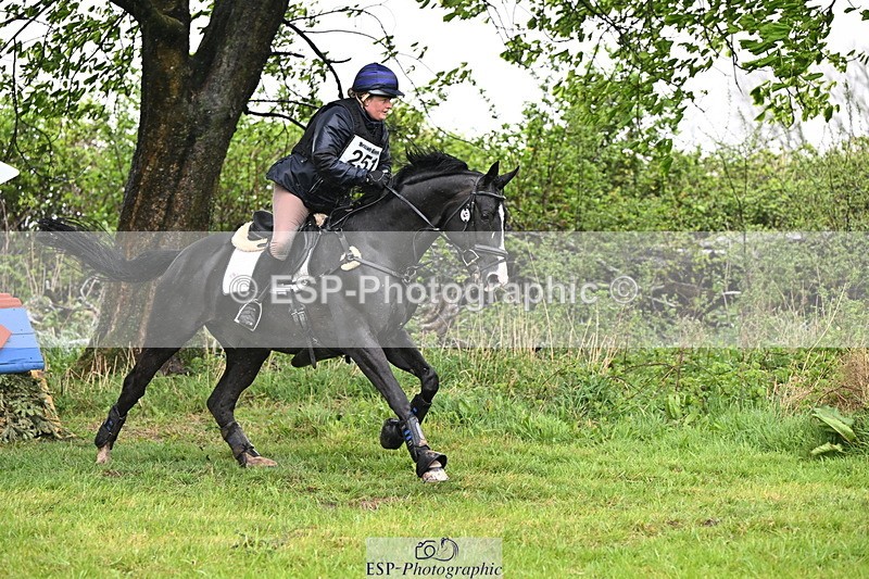 250418-140907-05443 - 251-Charlotte.Rowe-HEVANS.ROYAL.REVOLUTION