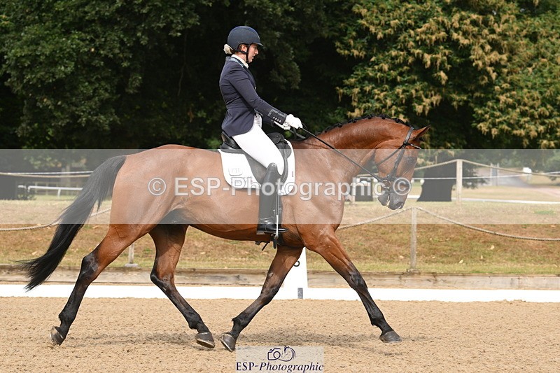 250719A-095103-03113 - 101-Sophie.Douglas-Paquino.V'ant.Goovahof