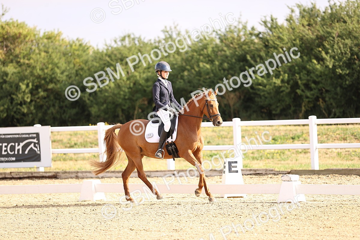 SBM_008480 - Novice 5 - 08.30-9.33