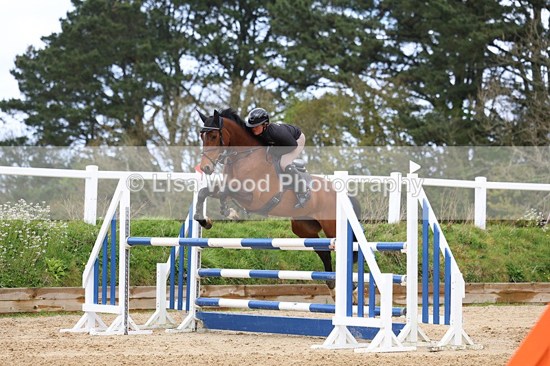 3E7A1862 - Class 7: Senior Newcomers/1.10m open