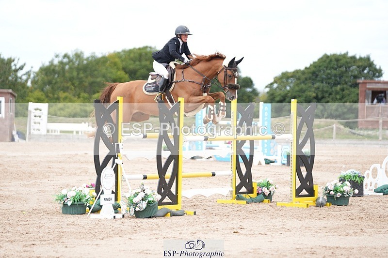 250801-113058-04937 - Cls 14 Snr Fox 1st Rnd