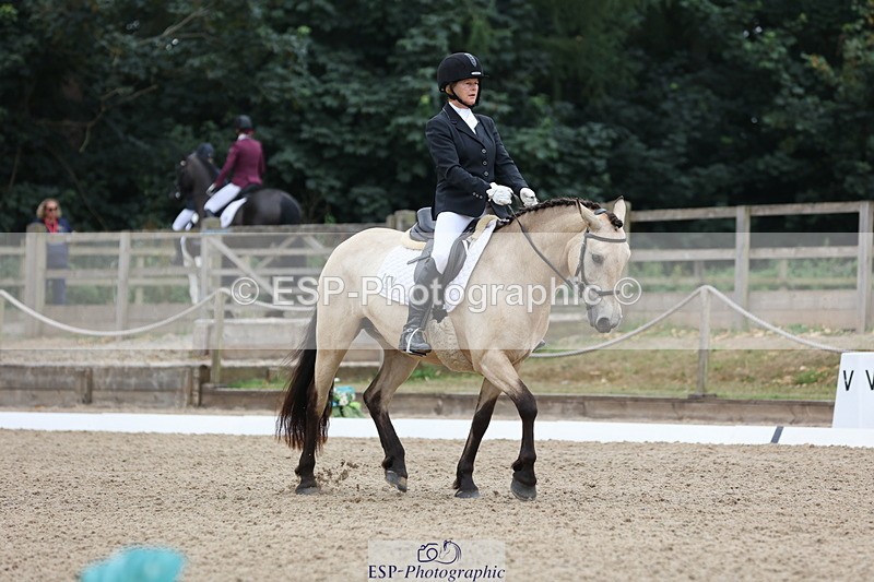 250718A-103024-00588 - 110-Dympna.Gethin-Rahugh.Girl