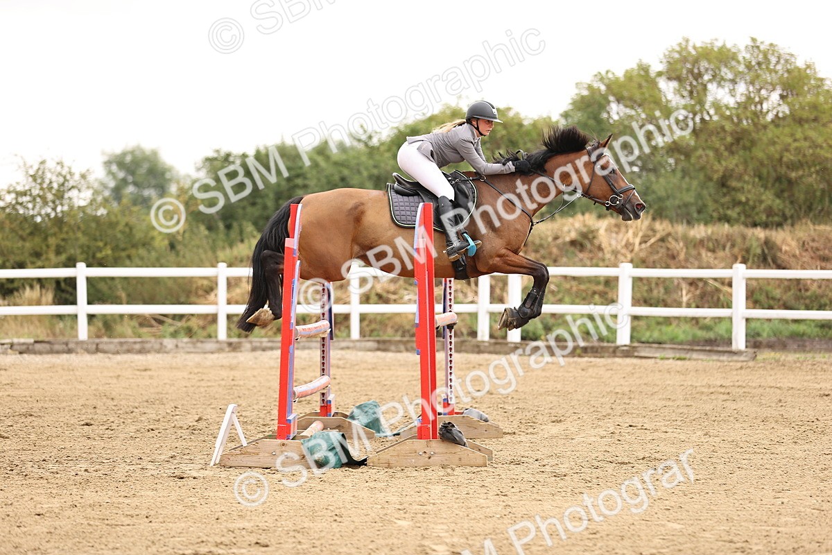 SBM_026336 - Class 12 - Amateur Championship Qualifier 1.05m