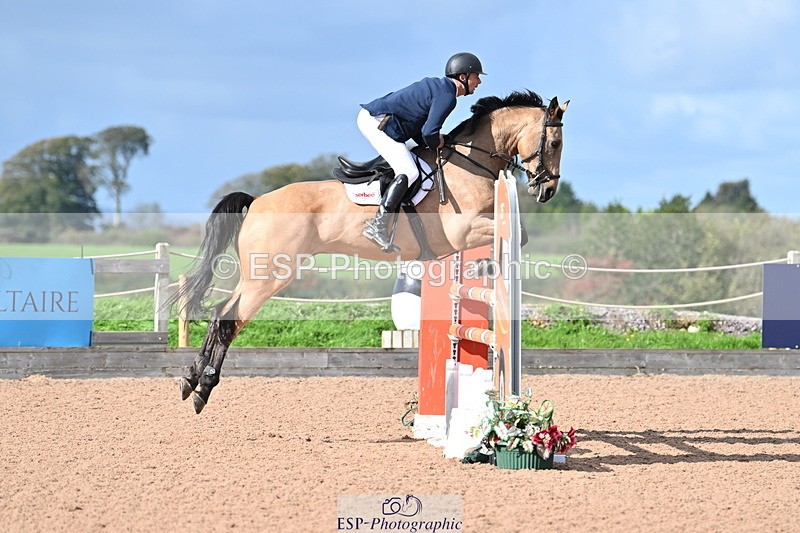 231014A-124356-04647 - Cls 19 1.15m Members Cup