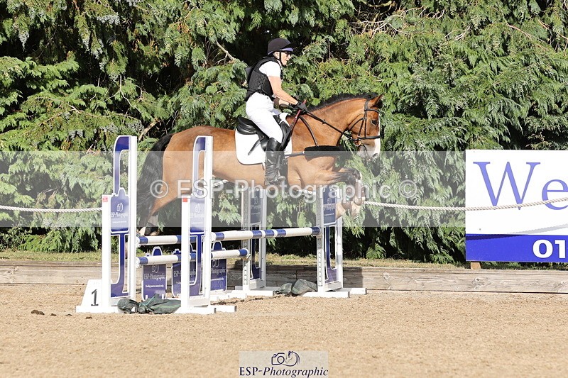 250803A-170645-17740 - S-870-Chris.Ellis-SKELWITH.BLUE.BELLE.AMOUR