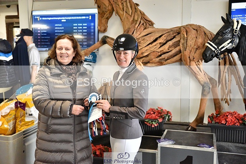 250215-153658-04471 - Medium Gold Presentations