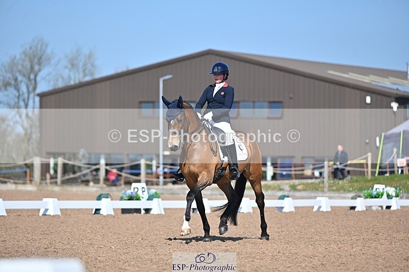 250405-105545-10049 - 115-Isla.Sully-Vagabond.De.Massa