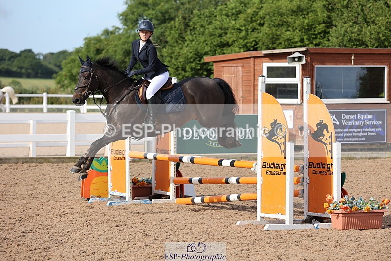 240629A-082908-02570 - Cls 16 British Novice and 80cm Open