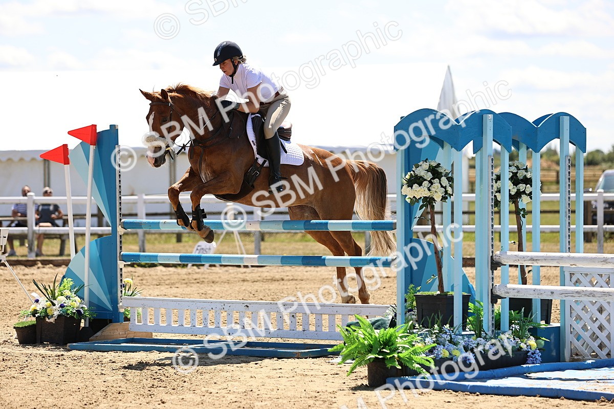 SBM_014504 - Class 15 - Senior Newcomers - 1.10m Open