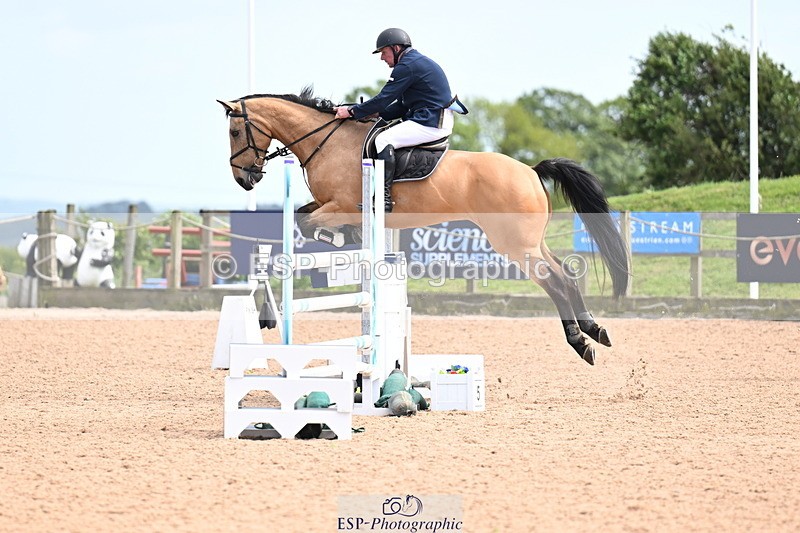 260513B-152245-01223 - Cls 6 Snr Fox and 1.20m Open