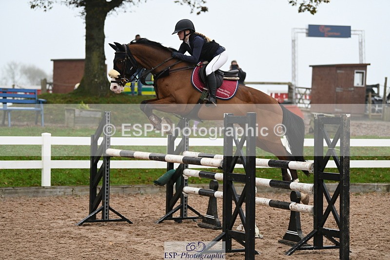 241103A-102225-07443 - SUN Cls 21 Snr Newcomers and 1.10m Open