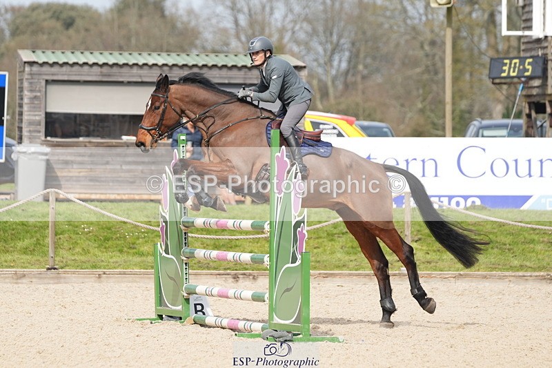 260322A-130954-01797 - 12 Newcomers 1m 10 Open