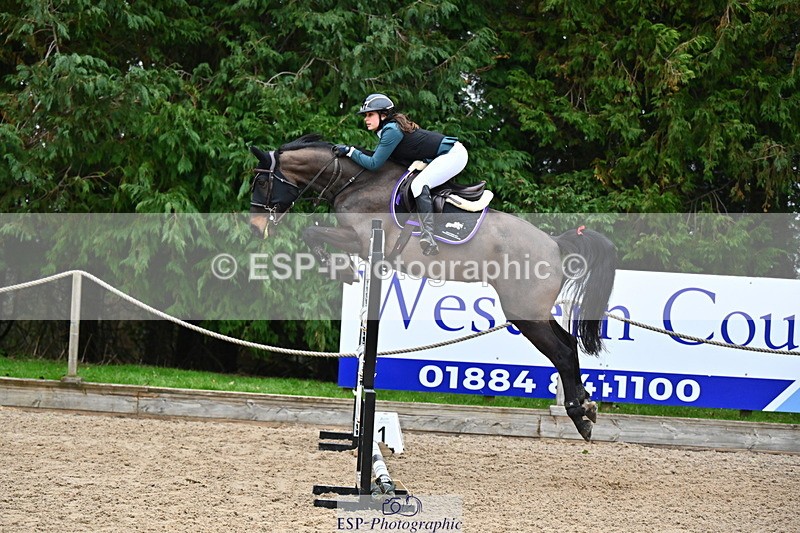 250216A-144610-02945 - Cls 11 Foxhunter and 1.20m Open