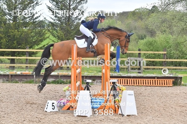 BPP_3588 - CLASS 18 SUN Senior Newcomers/ 1.10m Open