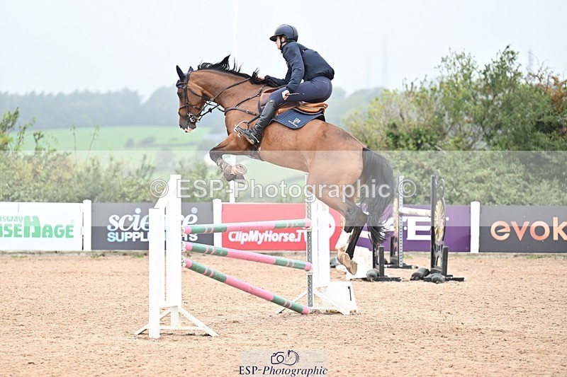 250917-130953-00597 - Cls 4 Newcomers and 1.10m Open