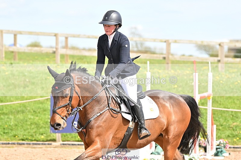 240418A-143803-04465 - Cls 9, 2 Star Big Tour 1.40m