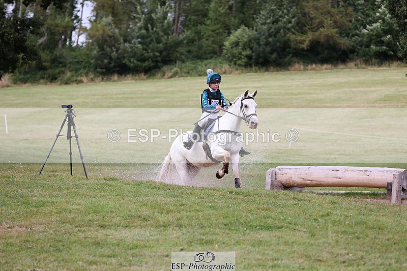 240825X-165735-37834 - 80cm XC 16.30 to 17.30