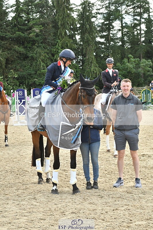 250525A-161130-18886 - Presentations Section C CCI 2 Star Long