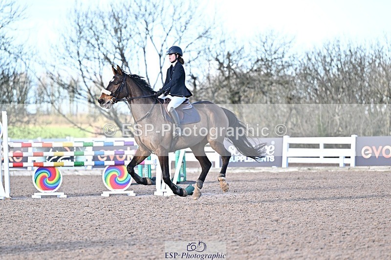 251203-124732-00526 - Cls 4 Newcomers and 1.10m Open